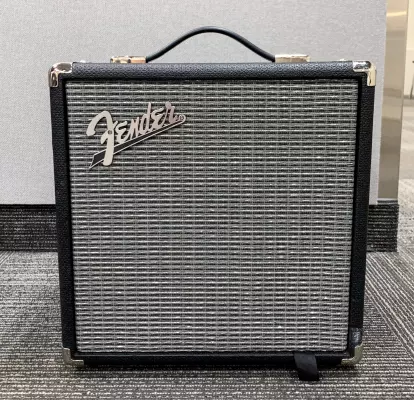 Store Special Product - Fender - Rumble 15 - Rumble Series 15 Watt Bass Amp